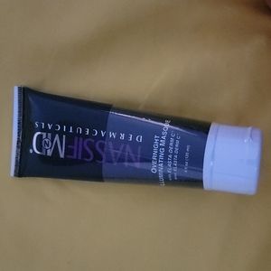 NASSIF MD DERMACEUTICALS MASK